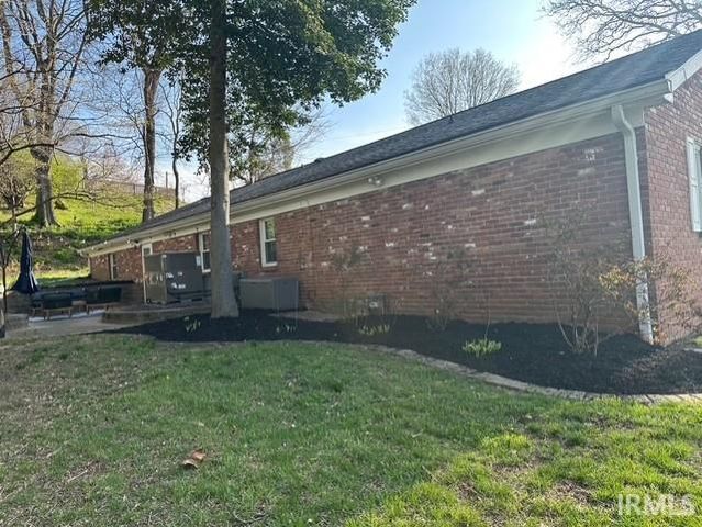 100 Monroe Street, Newburgh, IN 47630