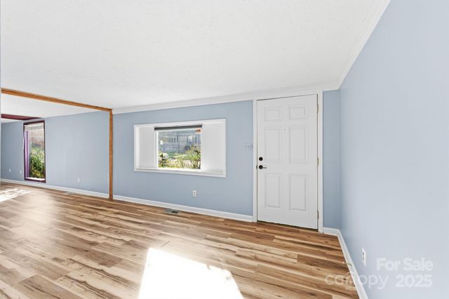 105 Smith Graveyard Road, Asheville, NC 28806