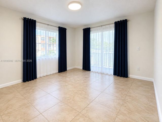18870 NW 57th Avenue 202, Hialeah, FL 33015