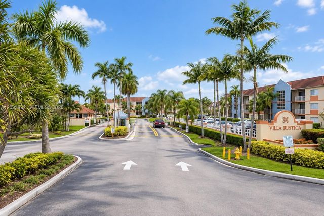 18870 NW 57th Avenue 202, Hialeah, FL 33015
