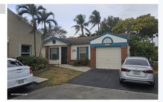 13740 Cumberland Place, Davie, FL 33325