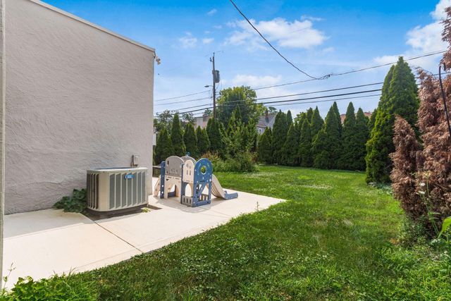 123 S Roosevelt Avenue, Bexley, OH 43209