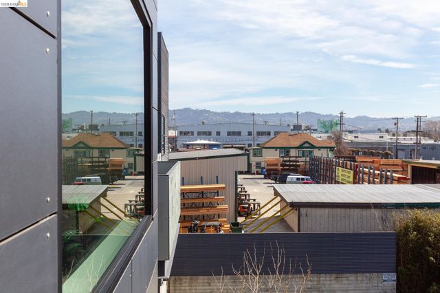 811 Folger Ave, Berkeley, CA 94710