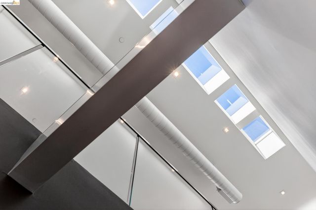 811 Folger Ave, Berkeley, CA 94710