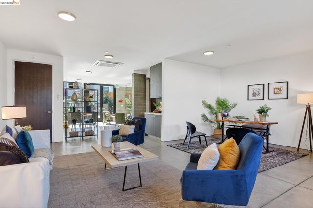 811 Folger Ave, Berkeley, CA 94710