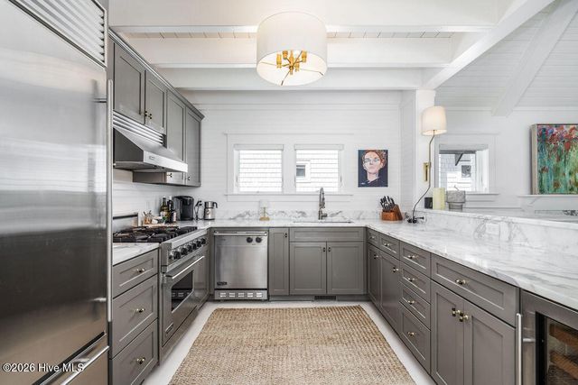 80 Turks Head Court, Southport, NC 28461