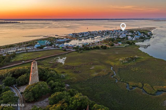 80 Turks Head Court, Southport, NC 28461