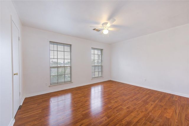 6723 Tarnef Drive 723, Houston, TX 77074