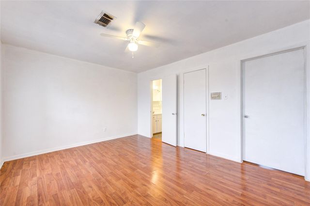 6723 Tarnef Drive 723, Houston, TX 77074