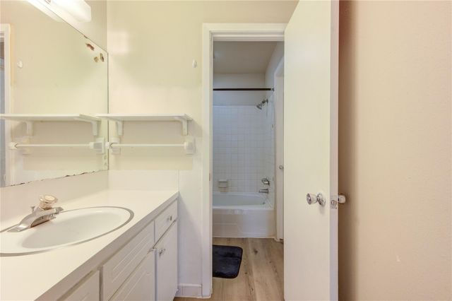 6723 Tarnef Drive 723, Houston, TX 77074