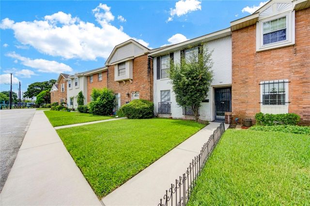 6723 Tarnef Drive 723, Houston, TX 77074