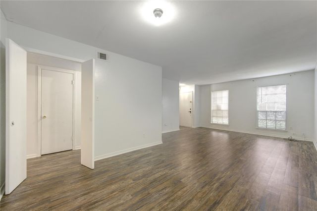 6723 Tarnef Drive 723, Houston, TX 77074