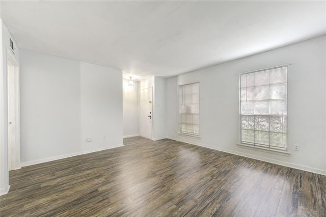 6723 Tarnef Drive 723, Houston, TX 77074