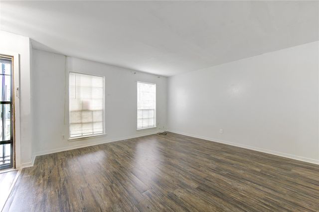 6723 Tarnef Drive 723, Houston, TX 77074