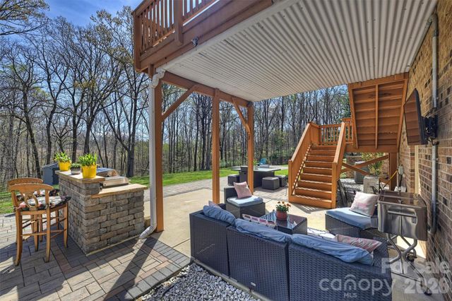 461 Swift Creek Cove, Clover, SC 29710