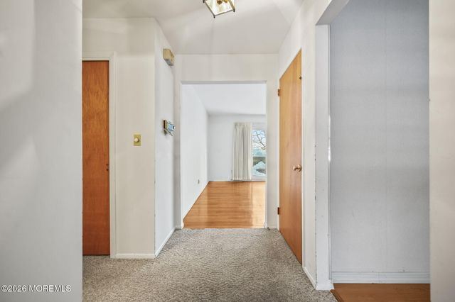 31 East Drive, Toms River, NJ 08753