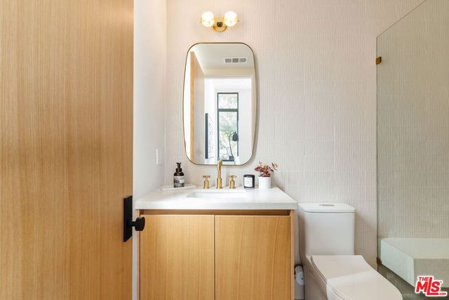 1611 S Bedford Street, Los Angeles, CA 90035