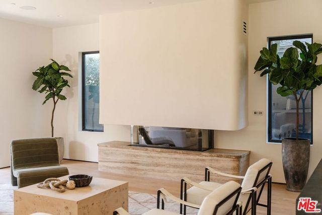 1611 S Bedford Street, Los Angeles, CA 90035