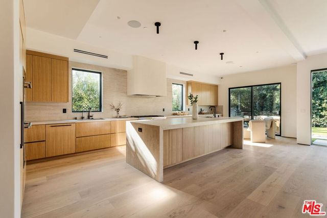 1611 S Bedford Street, Los Angeles, CA 90035