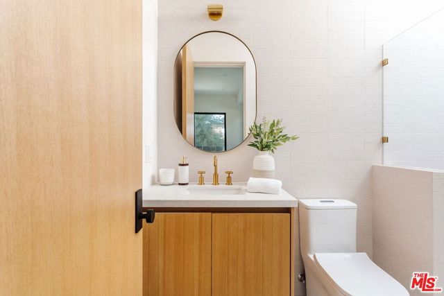 1611 S Bedford Street, Los Angeles, CA 90035