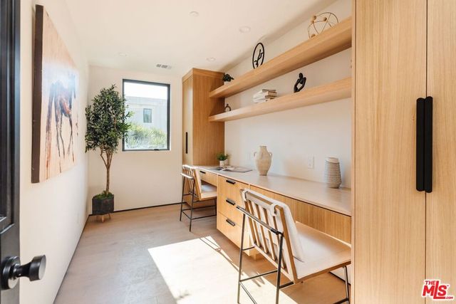 1611 S Bedford Street, Los Angeles, CA 90035