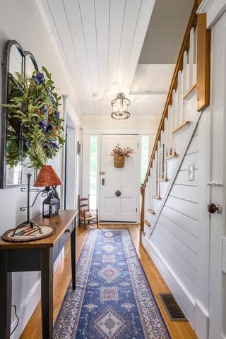 11 High St, West Brookfield, MA 01585