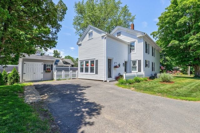 11 High St, West Brookfield, MA 01585