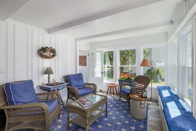 11 High St, West Brookfield, MA 01585