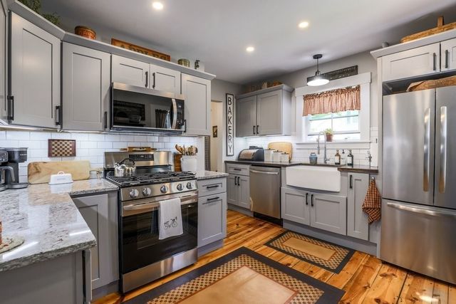 11 High St, West Brookfield, MA 01585