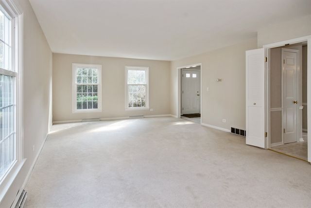 18w736 Oak Brook Road, Oak Brook, IL 60523