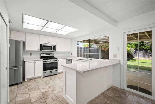 8997 Gainsboro Way, Sacramento, CA 95826