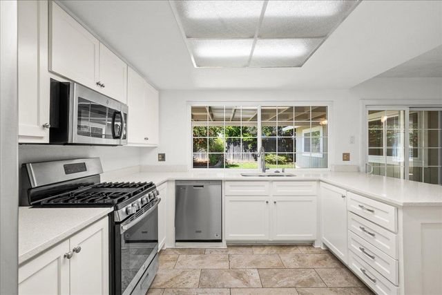 8997 Gainsboro Way, Sacramento, CA 95826