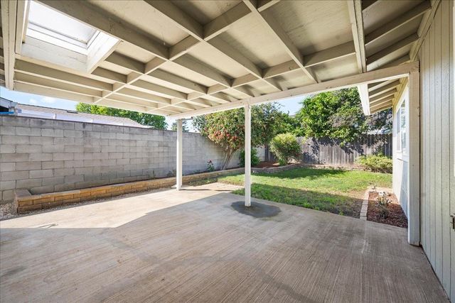 8997 Gainsboro Way, Sacramento, CA 95826