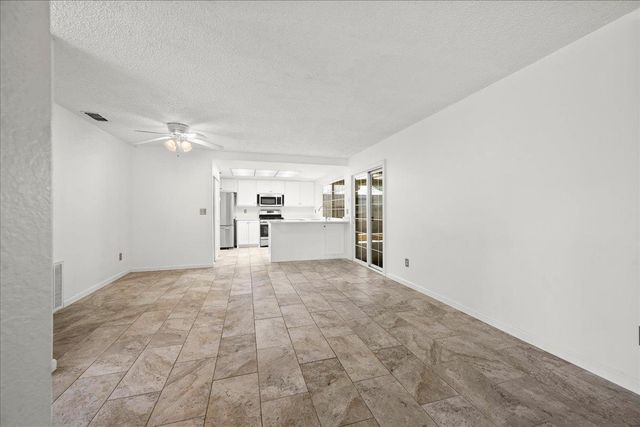 8997 Gainsboro Way, Sacramento, CA 95826