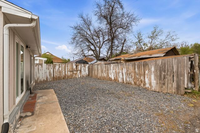 3022 S JEFFERSON AVE, Ogden, UT 84403