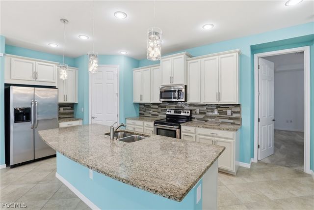 3177 Royal Gardens AVE, Fort Myers, FL 33916