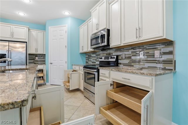 3177 Royal Gardens AVE, Fort Myers, FL 33916