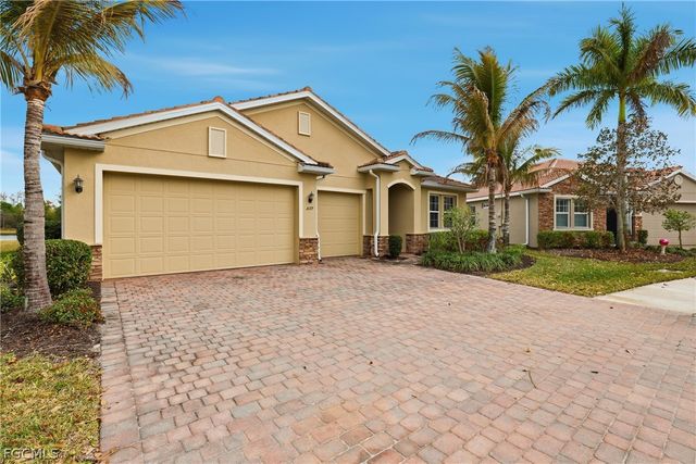 3177 Royal Gardens AVE, Fort Myers, FL 33916