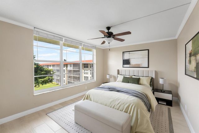 3150 NE 48th Court 411, Lighthouse Point, FL 33064