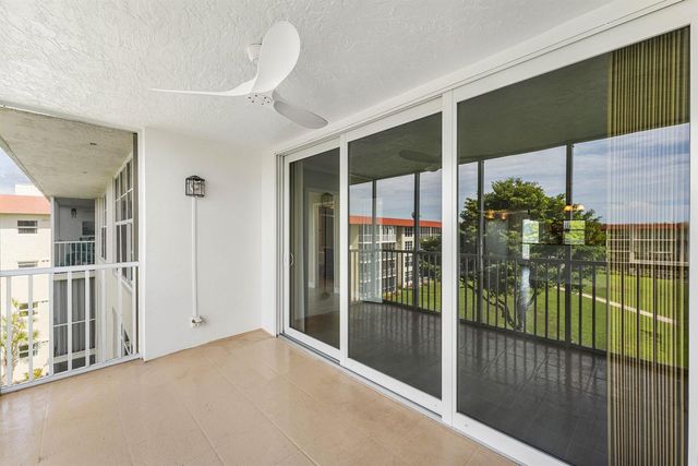 3150 NE 48th Court 411, Lighthouse Point, FL 33064