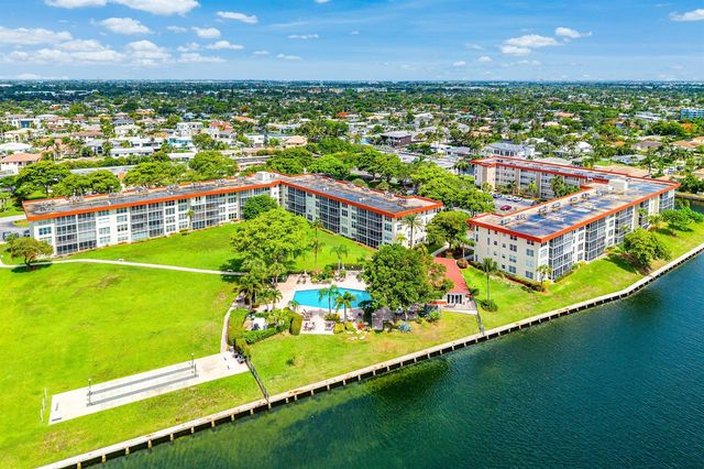 3150 NE 48th Court 411, Lighthouse Point, FL 33064