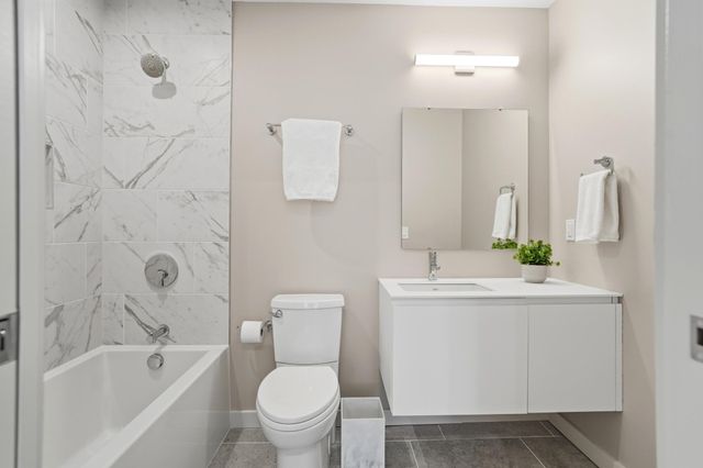 120 Main Street, 205, Newport, KY 41071