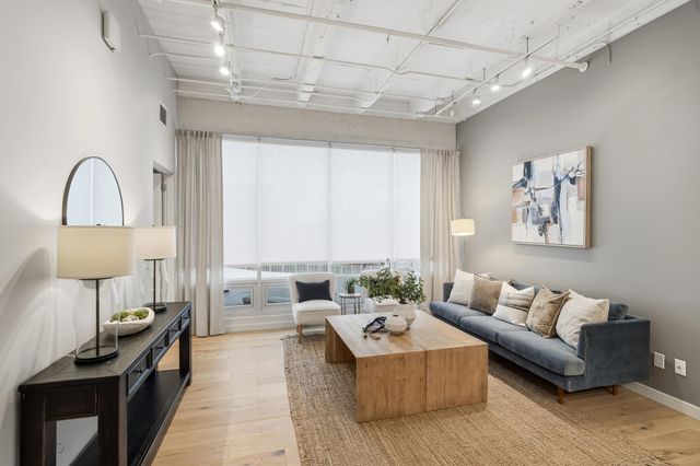 120 Main Street, 205, Newport, KY 41071