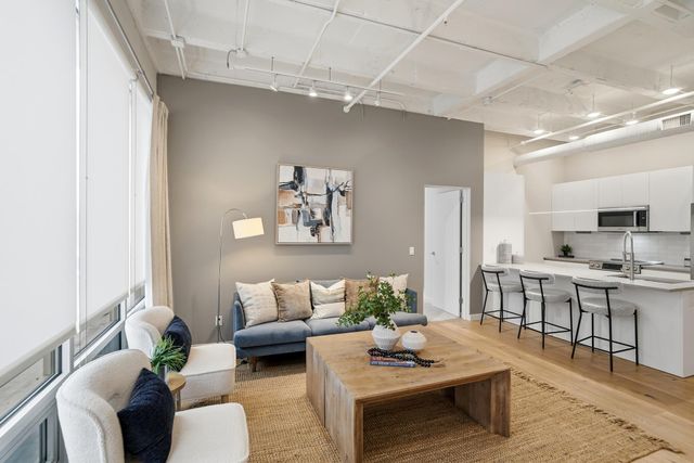 120 Main Street, 205, Newport, KY 41071