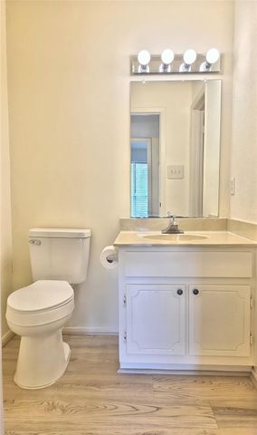 14515 Wunderlich Drive 1704, Houston, TX 77069