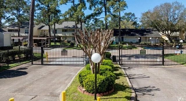 14515 Wunderlich Drive 1704, Houston, TX 77069