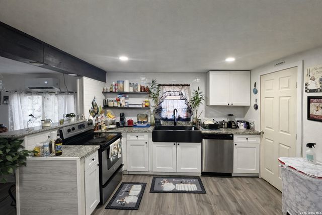 1034 Eldorado, San Antonio, TX 78225