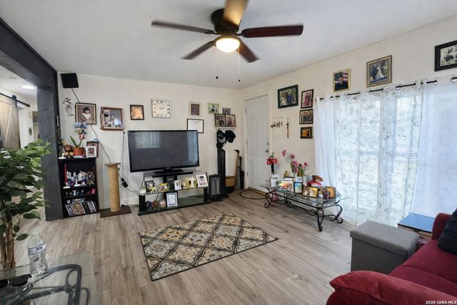 1034 Eldorado, San Antonio, TX 78225