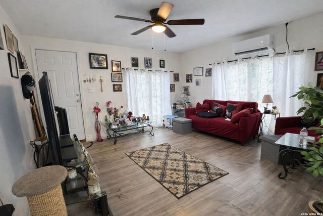 1034 Eldorado, San Antonio, TX 78225