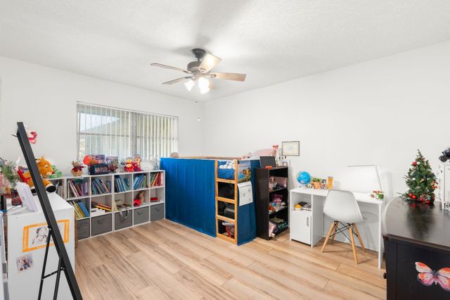 3000 Riverside Dr 302-1, Coral Springs, FL 33065